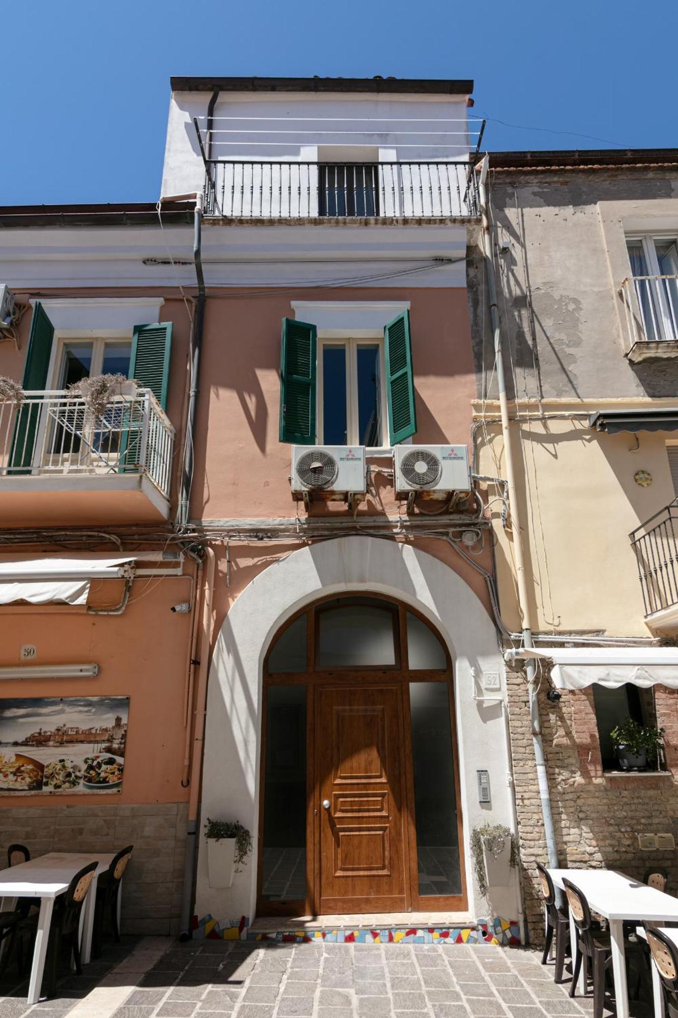 Dea Apartrooms Termoli Ngoại thất bức ảnh